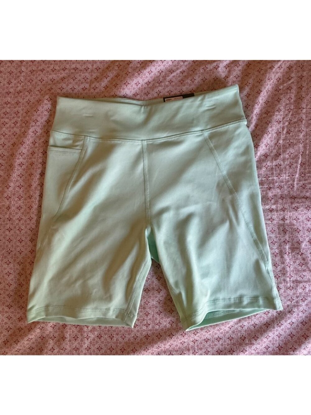 Tek Gear High Rise Glaze Green Side Pocket Shorts Size XL (14/16)- NEW